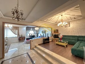 A LOUER MAGNIFIQUE APPARTEMENT MEUBLE